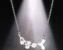 Ladies' Necklace with Flowers 1