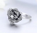 Ladies' Ring with Flower D1874 3