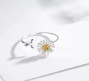 Ladies' Ring with Flower D2580 3