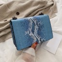 Ladies' shoulder bag with flap and snake pattern Artificial leather Metal chain Decorative metal clasp Internal zip pocket 24 x 16 x 10 cm 7