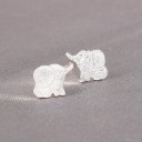 Ladies' Stud Earrings R98 19