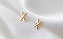 Ladies' Stud Earrings X 2