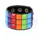Læderarmbånd med pyramider 2