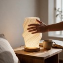 Lampada da tavolo LED Bianco Scandinava con paralume a spirale 3 colori di luce USB con telecomando 2,2 x 20,4 x 10 cm Lampada da lettura per comodino 2