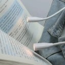 Lampička na krk LED Dve ohybné ramená 3 farby svetla a 9 režimov Napájanie 2x AA 30 x 15 cm Na čítanie pletenie a kempovanie 8