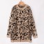 Langer Damenpullover mit Leopardenmuster 10