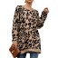 Langer Damenpullover mit Leopardenmuster 1