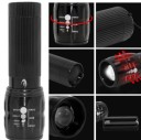 Lanterna dianteira para bicicleta com suporte para guiador Função zoom e 3 modos de iluminação Alcance de 100 m Duração até 6 horas Funciona com 3 2