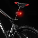 Lanterna LED traseira para bicicleta 9,4 x 3,25 x 2,6 cm USB recarregável Luz direcional controlada à distância 900mAh Controlo sem fios 5 modos de iluminação 4