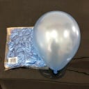 Lateksipallot 50 kpl juhliin ja bileisiin Kiiltävä pinta ja koko noin 25 cm täytettynä Koristeeksi ja pallokimppuihin 13