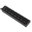 Laturi 7 USB-porttia kytkimillä 5