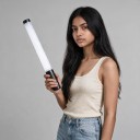 LED Farb-Stablampe Ulanzi VL119 RGB 2500 bis 8500 K CRI 95+ 50 x 3,7 cm OLED-Display und Batterie Schwarz-Weiß Für Fotografie und Video 2