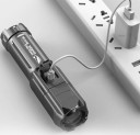 LED genopladelig lommelygte 3