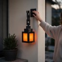 LED luz noturna Lanterna RGB 16 cores Com controlo remoto 6 x 6 cm Recarregável USB-C Bateria 500 mAh Design pixelizado Preto Para o quarto 3