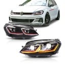 LED svetlomety so sekvenčným blinkrom a projektormi, PC/ABS, čierne s červeným pruhom pre Volkswagen Golf VII 2012–2017 s halogénmi 3