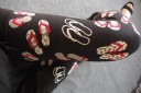Leggings de mujer con estampado de chanclas - Negro 4