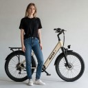 Leichtes Elektrofahrrad für Erwachsene Aairsk SU7 Motor 750 W Batterie 36 V 13 Ah Räder 24 Zoll Shimano 7 Gänge Niedriger Einstieg Beige Für die Stadt 3