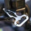 Llave de autodefensa de acero inoxidable, abridor de botellas EDC, herramienta de bolsillo multifuncional, llavero de autodefensa, diseño compacto 3