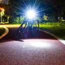 Luce LED per bicicletta 7,3 x 2,5 cm ricaricabile USB-C 400 mAh Impermeabile IPX67 Luce di sicurezza per ciclismo Design compatto Montaggio semplice 3