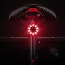 Luce posteriore circolare per bicicletta 3 x 3,4 cm Luce di avviso impermeabile IPX6 USB-C 300 mAh Luce intelligente per sella 5 modalità di guida 3