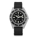 Luksusiske herre quartz ure Vandtætte 200 m Safirglas Luminiscerende indekser BGW9 Urkasse 40,9 mm Sandblæst rustfrit stål 316L Nylonrem 6