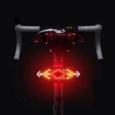 Lumière arrière LED pour vélo 9,4 x 3,25 x 2,6 cm rechargeable par USB Lumière directionnelle télécommandée 900mAh Contrôle sans fil 5 modes 5