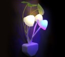 Lumină de noapte pentru priză în formă de ciupercă 3