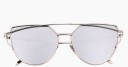 Lunettes de soleil pour femmes au design intéressant J537 7