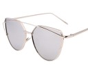 Lunettes de soleil pour femmes au design intéressant J537 3