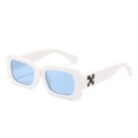 Lunettes de soleil pour femmes E1357 9