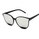 Lunettes de soleil pour femmes E1732 4