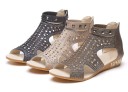 Luxe damessandalen met studs 1