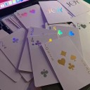 Luxuosas cartas de jogar brancas com efeito holográfico para poker, canasta, buraco e presentes com um elegante brilho arco-íris 2
