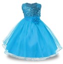 Luxuriöses Mädchenkleid mit Blume J3238 13