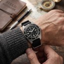 Luxury Men's Quartz Watch Waterproof 200 m Sapphire Glass Luminous Indices BGW9 Case 40.9 mm Sandblasted Steel 316L Nylon Strap 3