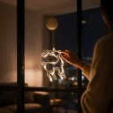 Luz LED Colgante de Navidad Reno 19 x 14 cm a Pilas AAA con Ventosa Reno Brillante con Cuernos Luz Blanca Cálida Decoración para Ventanas Puertas 6