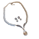 Lyxig kollektion halsband och örhängen Pärlsats Kopparlegering Lätt lyxig bröllopssmycke för kvinnor Elegant accessoar 1