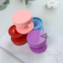Magnetický držák na šroubky 5,5x4,3 cm Praktický magnet pro drobné kovové předměty do dílny garáže i domácnosti kulatý 10