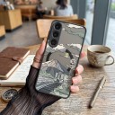Magnetický ochranný kryt na Samsung Galaxy A55 Odolný Ilustrácia vlaku a zasnežené hory Bezdrôtové nabíjanie Čierny rám Oranžové tlačidlá 4