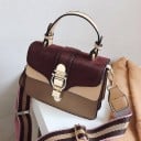 Malá dámska crossbody kabelka do ruky aj cez rameno Široký pruhovaný popruh Klopa so sponou zlatej farby PU kože a polyester 20 x 14 x 10 cm 4
