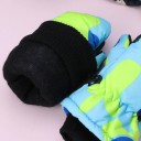 Manoplas de invierno para niños con diferentes motivos 3