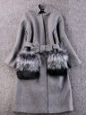 Manteau femme avec fourrure sur les poches J1211 2