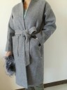 Manteau femme avec fourrure sur les poches J1211 2