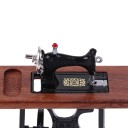 Maquina de coser para muñeca 4
