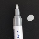 Marqueur permanent étanche pour pneus 4