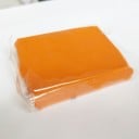 Materia pulente modellabile a forma di cubo Cattura polvere e piccole impurità dalle superfici Colore arancione Peso 100 g Dimensioni 8,5 x 6 x 2 cm 4