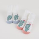 Meias infantis com estampado de plantas 2