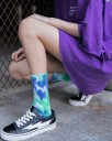 Meias tie-dye para skateboard para homens e mulheres Feitas de algodão com canelado Comprimento acima do tornozelo Tamanho universal 11