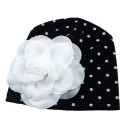 Meisjeshoed met bloem A496 14