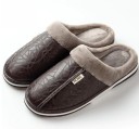Met bont gevoerde pantoffels 17